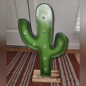 Cactus Light